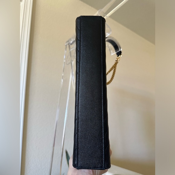 Authentic Yves Saint Laurent Large Grain Envelope Bag - Picture 14 of 16